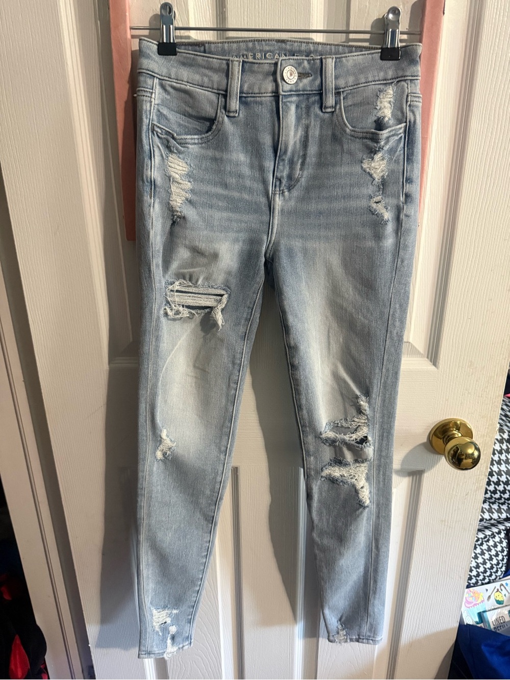 American Eagle Outfitters Light Blue Distressed Skinny Jeans